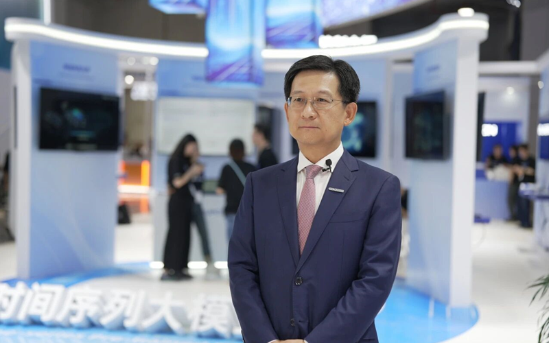 崔山受新华社专访：以工业具身智能沉构出产力，引领流程工业智能化升级